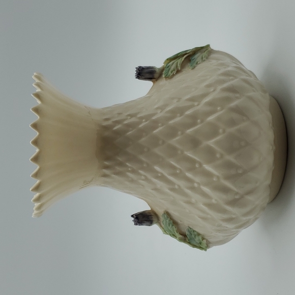 Belleek Ireland Thistle Vase / Belleek Ireland Beautiful Vintage Vase - Picture 6 of 6